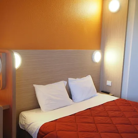 Premiere Classe * סומור